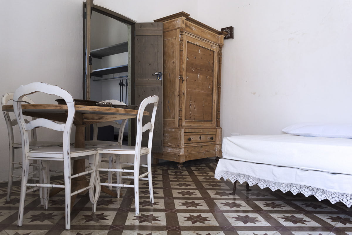 CasaCorte, Matino, interno con mobili (camera da letto)